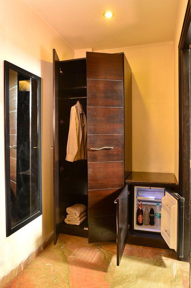Hotel Shanti Palace West Patel Nagar New Delhi Bagian luar foto