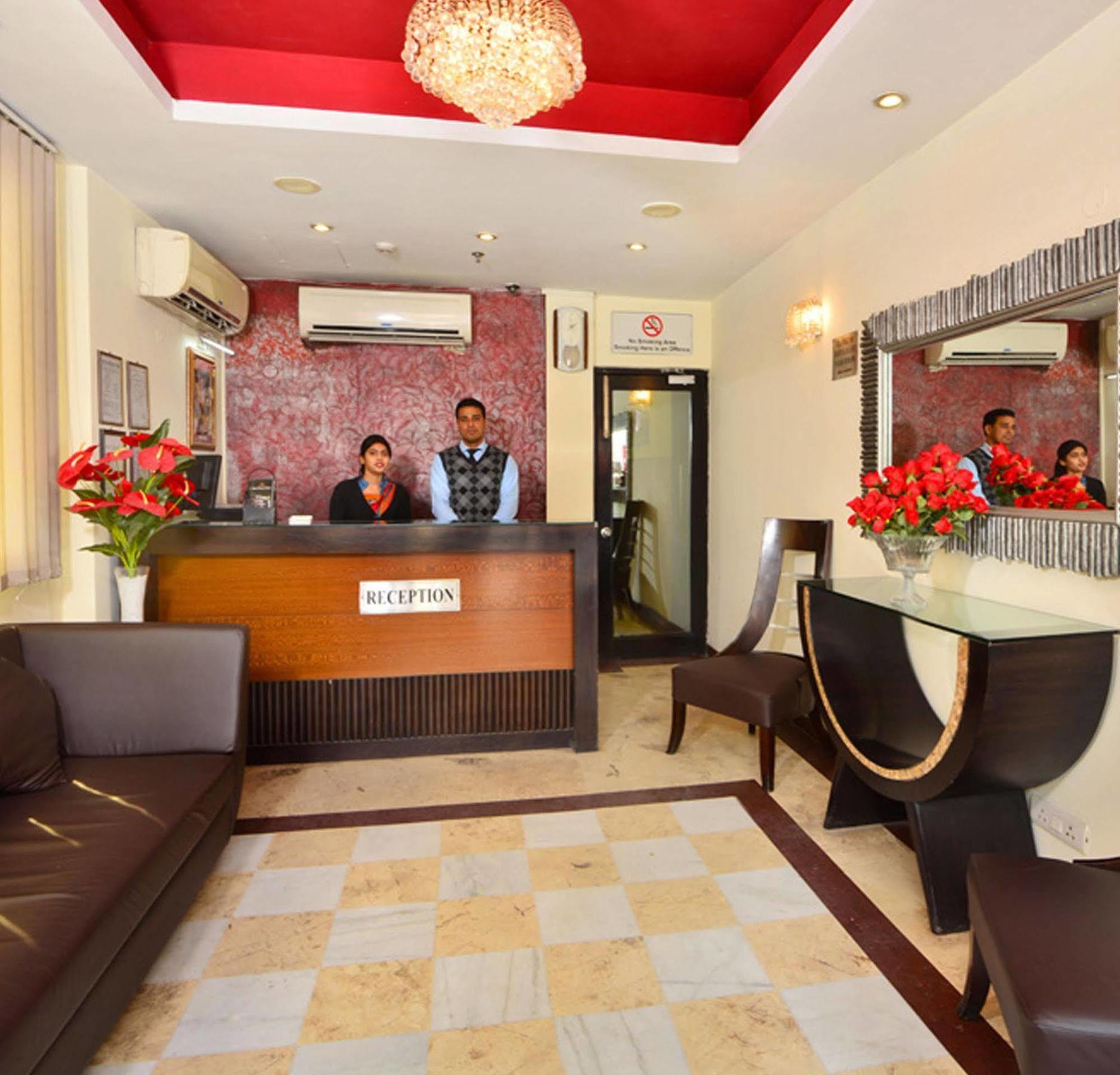 Hotel Shanti Palace West Patel Nagar New Delhi Bagian luar foto